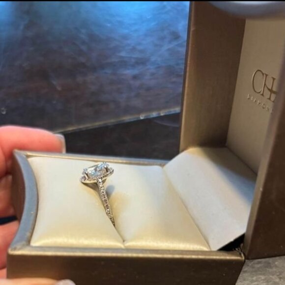 10K Gold Ring with 2 Carat Moissanite Diamond Center D Color with VVS1 Clarity - Picture 3 of 4